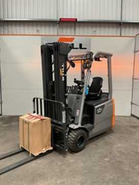 Used Forklift Truck STILL RCE20LI-ION 3 wheel forklift truck (13024503) Used Forklifts STILL 3 wheel forklift truck RCE20LI-ION (Offer 13024503)