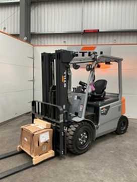 Used Forklift Truck STILL RCE30 4 wheel forklift truck (13023518) Used Forklifts STILL 4 wheel forklift truck RCE30 (Offer 13023518)